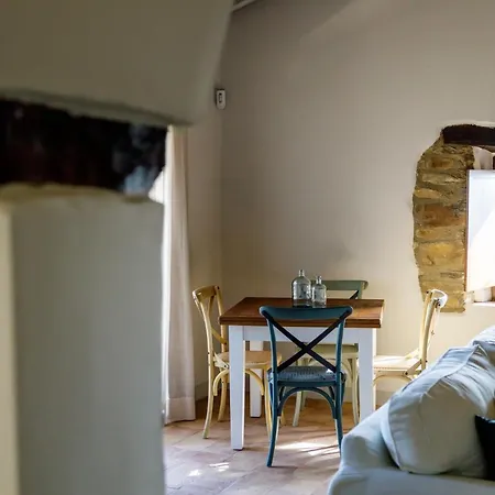 Antichi Casali Di Charme Resort