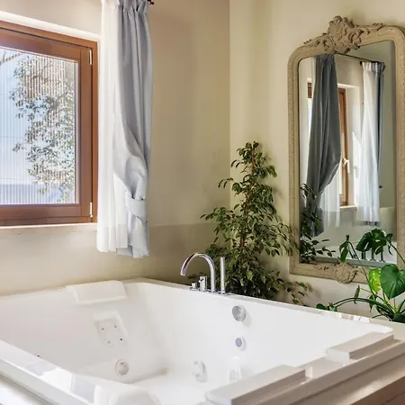 Antichi Casali Di Charme Resort *